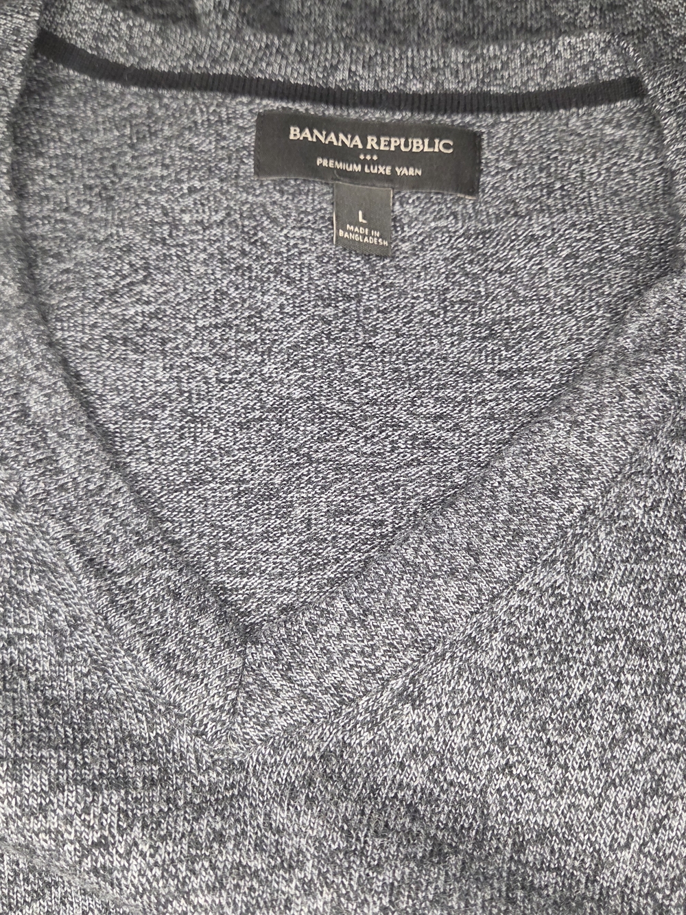 Banana Republic Men's V-Neck Sweater - Charcoal Gray Size Large - Picture 6 of 7